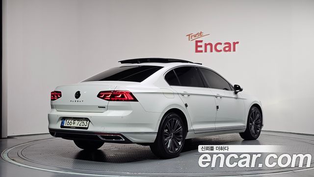 Volkswagen Passat GT (B8) 2.0 TDI 4Motion Prestige 2021 — фото 2