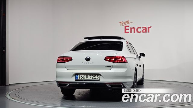 Volkswagen Passat GT (B8) 2.0 TDI 4Motion Prestige 2021 — фото 4