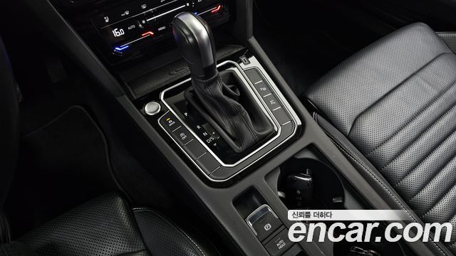 Volkswagen Passat GT (B8) 2.0 TDI 4Motion Prestige 2021 — фото 9