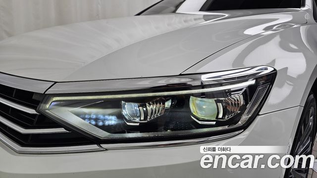 Volkswagen Passat GT (B8) 2.0 TDI 4Motion Prestige 2021 — фото 28