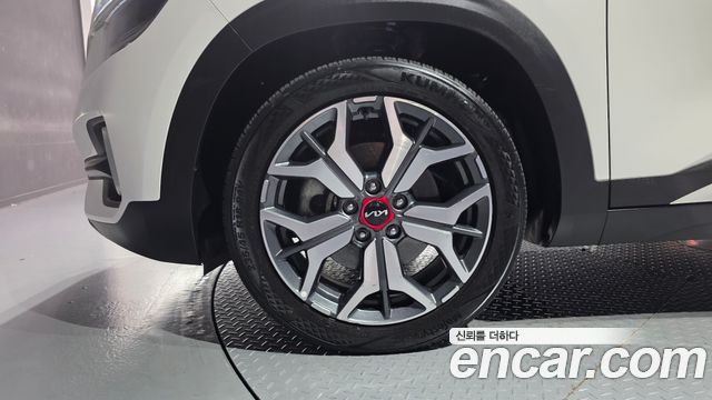 Kia Seltos Gasoline 1.6 Turbo 2WD Signature 2023 — фото 5