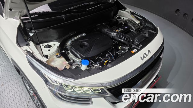 Kia Seltos Gasoline 1.6 Turbo 2WD Signature 2023 — фото 6