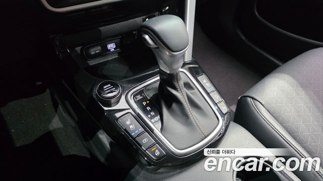 Kia Seltos Gasoline 1.6 Turbo 2WD Signature 2023 — фото 9