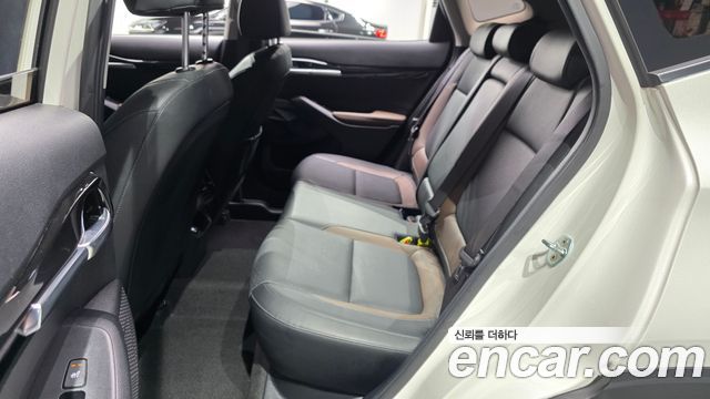 Kia Seltos Gasoline 1.6 Turbo 2WD Signature 2023 — фото 11