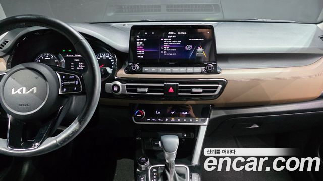 Kia Seltos Gasoline 1.6 Turbo 2WD Signature 2023 — фото 18