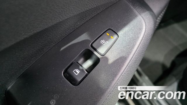 Kia Seltos Gasoline 1.6 Turbo 2WD Signature 2023 — фото 19