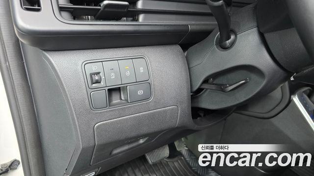 Hyundai Staria Cargo 3-Seater Modern 2022 — фото 15