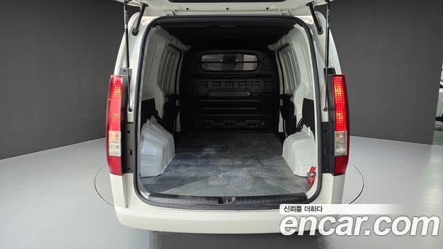 Hyundai Staria Cargo 3-Seater Modern 2022 — фото 20