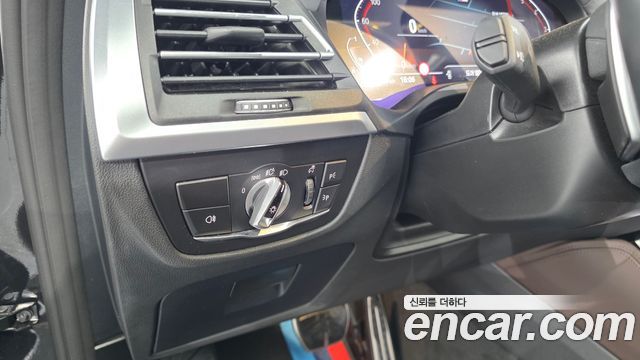 BMW X4 (G02) xDrive20i M Sports Pro 2024 — фото 15