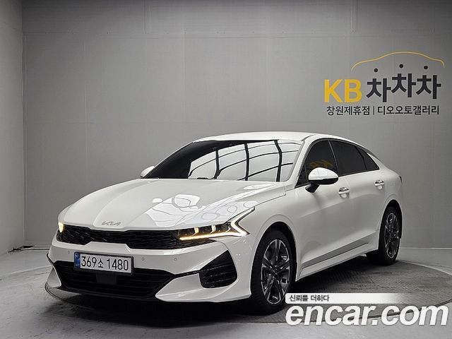 Kia K5 (III) 2.0 Noblesse 2022 — фото 1