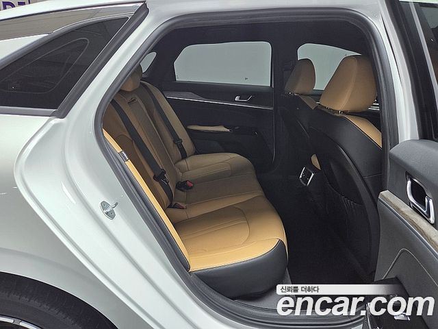 Kia K5 (III) 2.0 Noblesse 2022 — фото 19