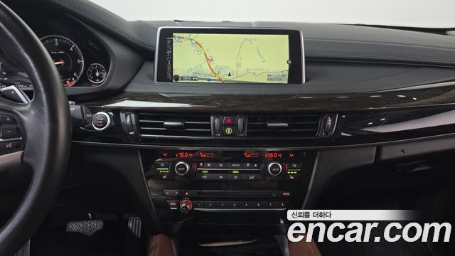 BMW X6 (F16) xDrive 30d 2016 — фото 13