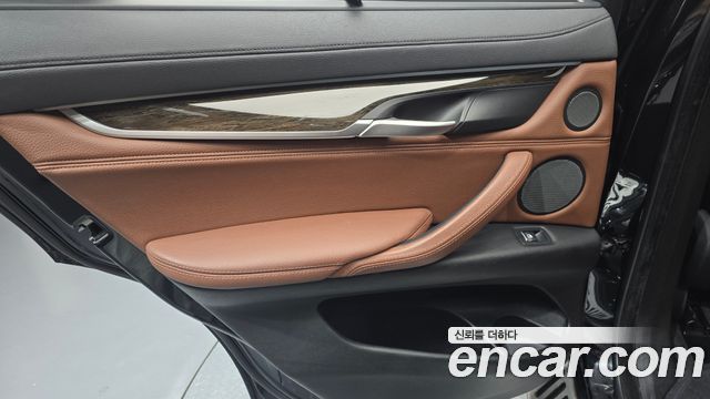 BMW X6 (F16) xDrive 30d 2016 — фото 25