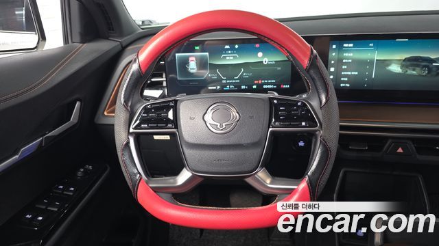 KG Mobility (SsangYong) Torres EVX E7 2024 — фото 12