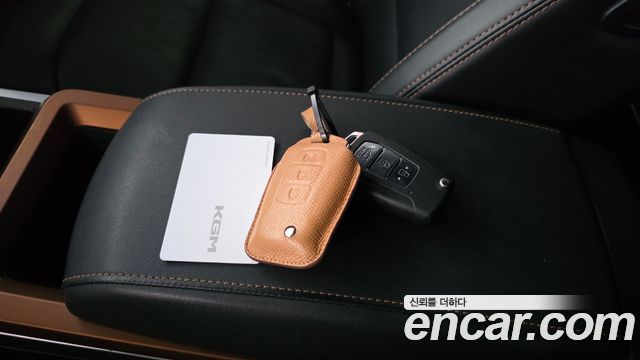 KG Mobility (SsangYong) Torres EVX E7 2024 — фото 30