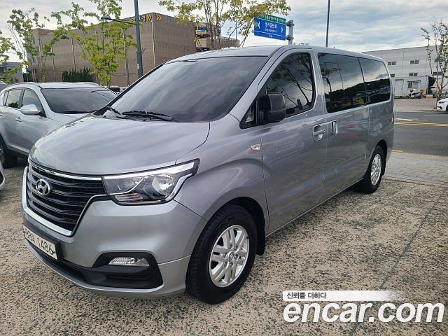 Hyundai Grand Starex Van 5-Seater Modern 2021 — фото 2