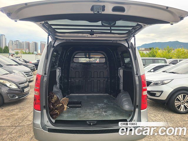 Hyundai Grand Starex Van 5-Seater Modern 2021 — фото 23
