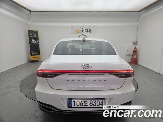 Hyundai Grandeur (IG) 3.0 LPi (Taxi) Deluxe 2022 — фото 4