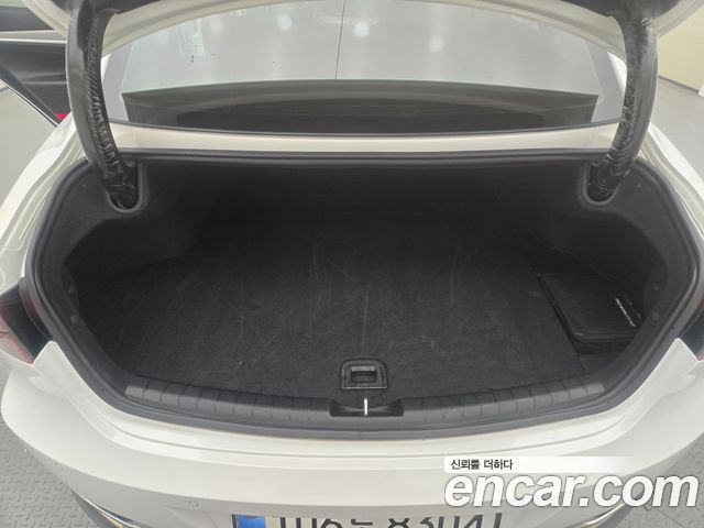 Hyundai Grandeur (IG) 3.0 LPi (Taxi) Deluxe 2022 — фото 22