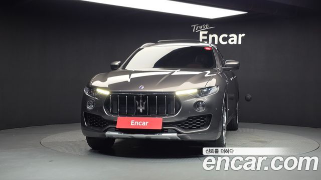 Maserati Levante 3.0 Diesel AWD GranLusso 2018 — фото 3