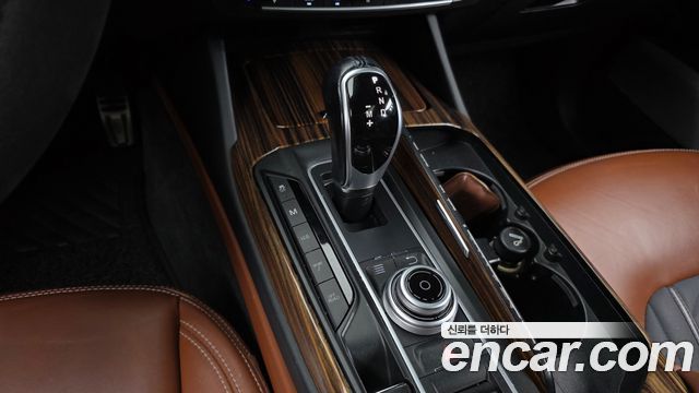Maserati Levante 3.0 Diesel AWD GranLusso 2018 — фото 9