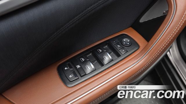 Maserati Levante 3.0 Diesel AWD GranLusso 2018 — фото 31