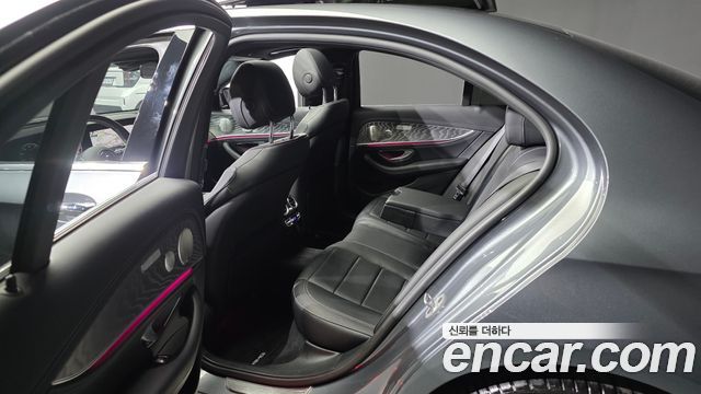 Mercedes-Benz E-Class (W213) E350 4MATIC AMG Line 2022 — фото 11