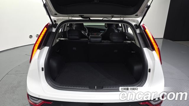 Kia Niro Signature 2022 — фото 20