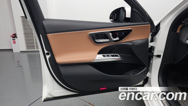 Mercedes-Benz E-Class (W214) E200 Avantgarde 2024 — фото 24
