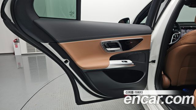 Mercedes-Benz E-Class (W214) E200 Avantgarde 2024 — фото 25