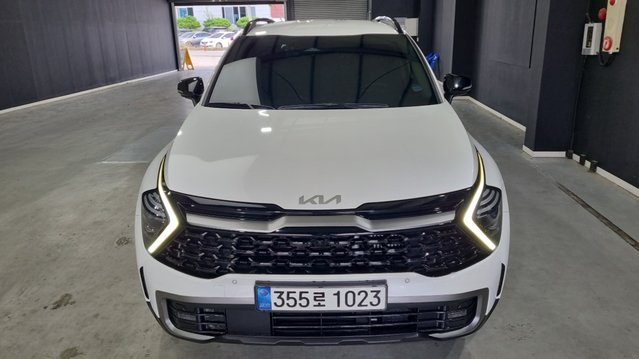Kia Sportage Hybrid (V) Signature Gravity 4WD 2023 — фото 3
