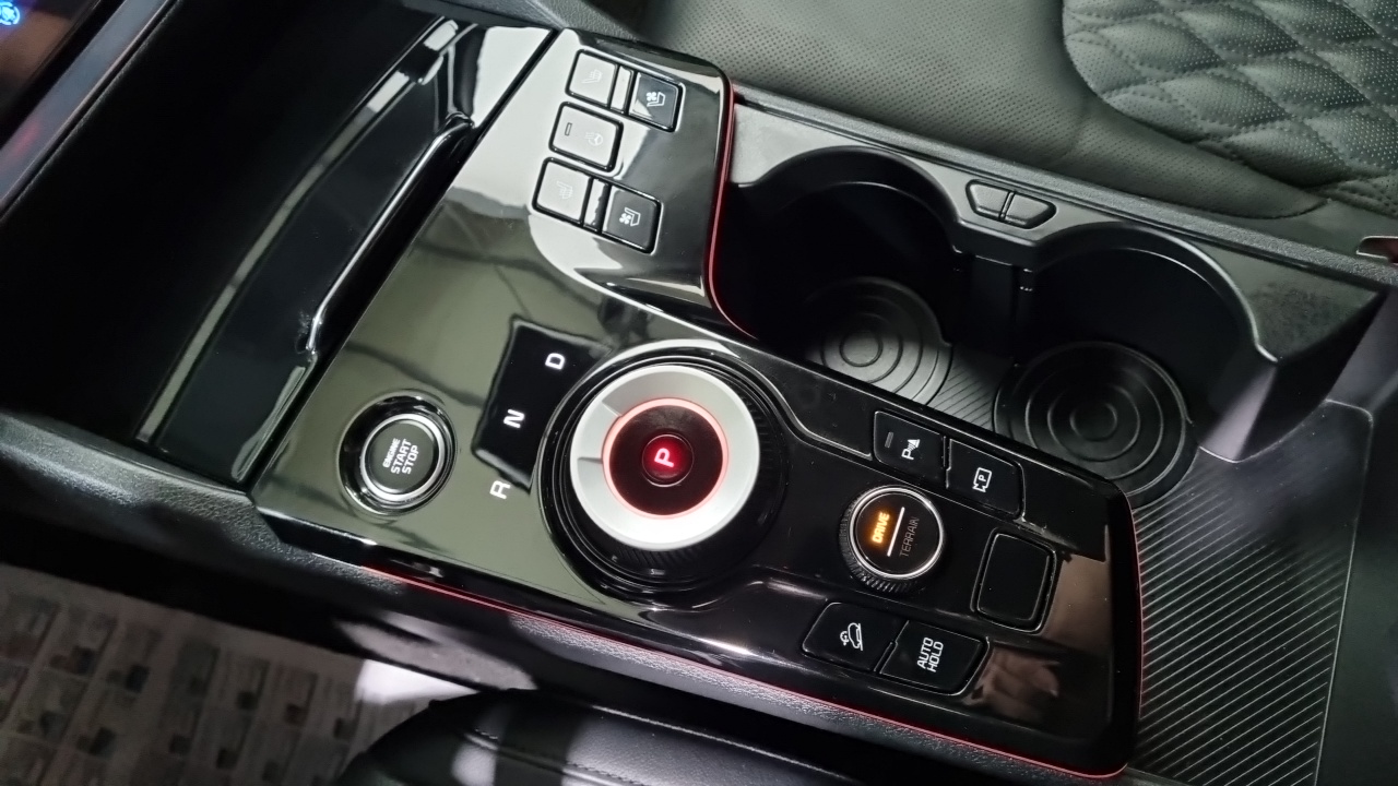 Kia Sportage Hybrid (V) Signature Gravity 4WD 2023 — фото 9