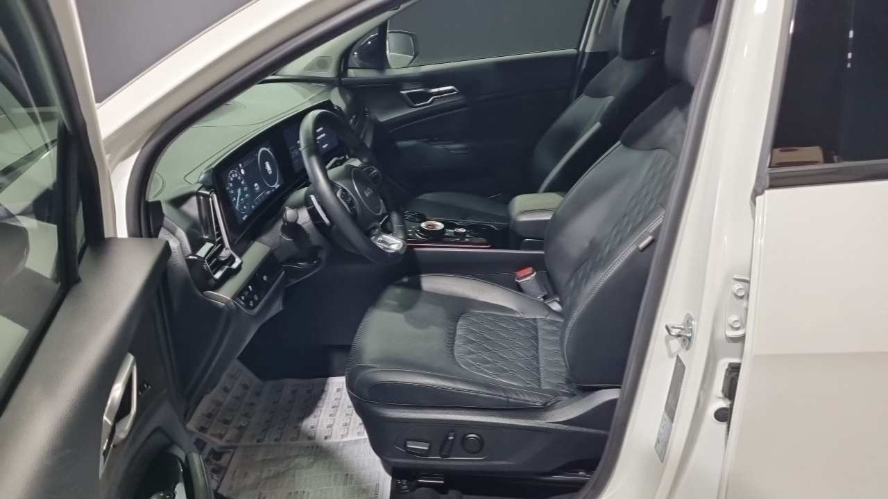 Kia Sportage Hybrid (V) Signature Gravity 4WD 2023 — фото 10