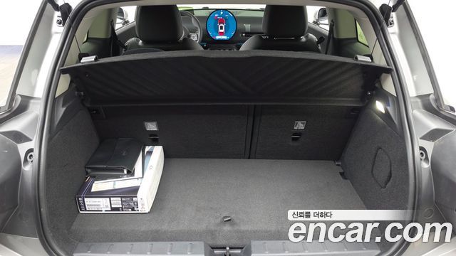 MINI Cooper Electric (IV) SE Classic 2024 — фото 24