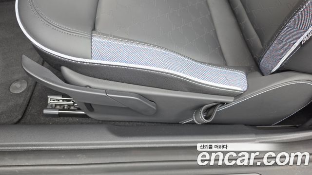 MINI Cooper Electric (IV) SE Classic 2024 — фото 32