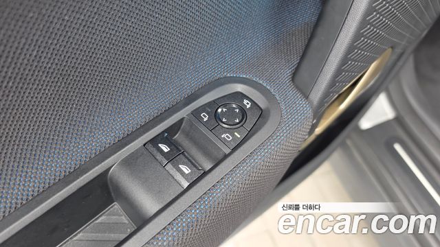 MINI Cooper Electric (IV) SE Classic 2024 — фото 33