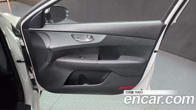 Kia K3 (II) 1.6 Prestige 2022 — фото 30