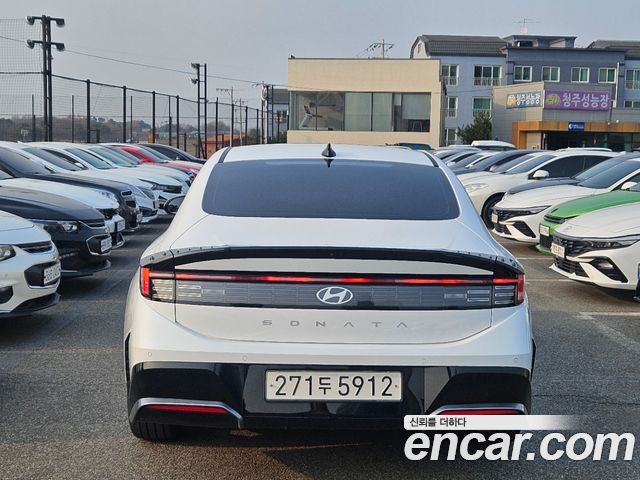 Hyundai Sonata The Edge (DN8) 1.6 Turbo Exclusive 2024 — фото 3