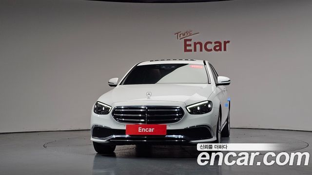 Mercedes-Benz E-Class (W213) E220d 4MATIC Exclusive 2023 — фото 3