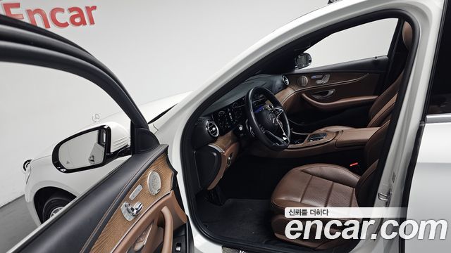 Mercedes-Benz E-Class (W213) E220d 4MATIC Exclusive 2023 — фото 10