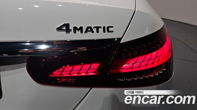 Mercedes-Benz E-Class (W213) E220d 4MATIC Exclusive 2023 — фото 23