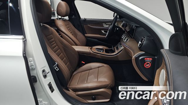 Mercedes-Benz E-Class (W213) E220d 4MATIC Exclusive 2023 — фото 26