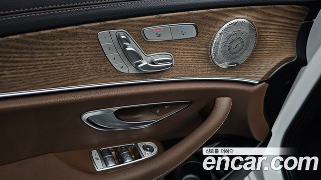 Mercedes-Benz E-Class (W213) E220d 4MATIC Exclusive 2023 — фото 31