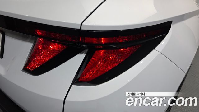 Hyundai Tucson (NX4) Gasoline 1.6 Turbo 2WD Premium 2023 — фото 23