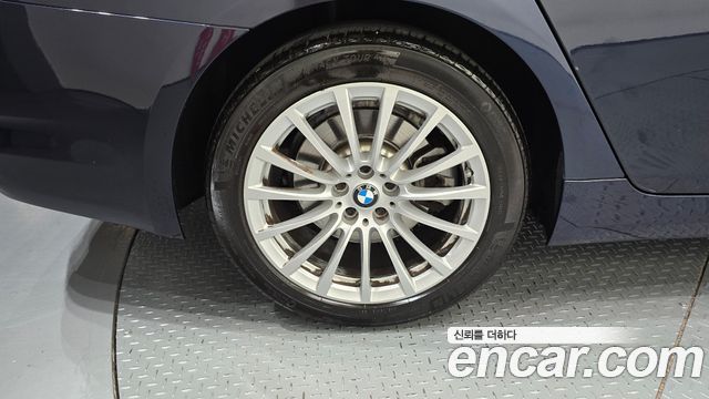 BMW 5 Series (G30) 520i Luxury 2020 — фото 5