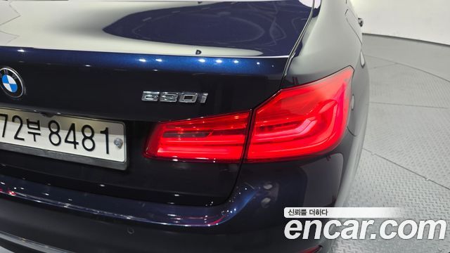 BMW 5 Series (G30) 520i Luxury 2020 — фото 23