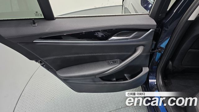 BMW 5 Series (G30) 520i Luxury 2020 — фото 25