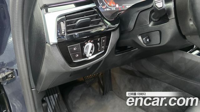 BMW 5 Series (G30) 520i Luxury 2020 — фото 27