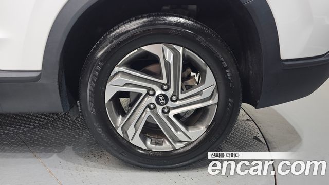 Hyundai Santa Fe Gasoline 2.5T 2WD Exclusive 2022 — фото 5