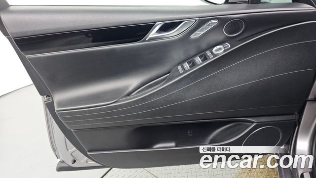 Genesis G80 (RG3) Gasoline 2.5 Turbo AWD 2022 — фото 24